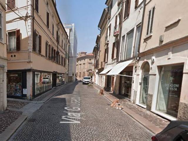 Casa indipendente in vendita a Mantova MN