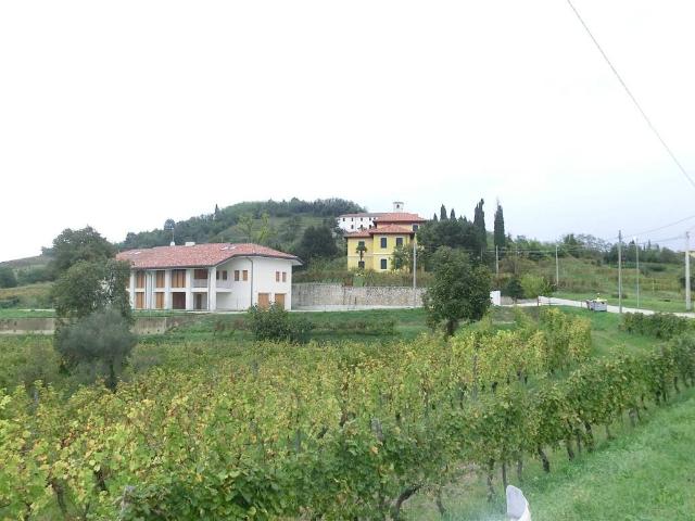 Casa indipendente in vendita a Manzano UD