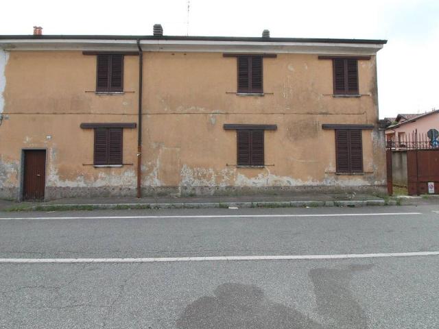 Casa indipendente in vendita a Marcallo Con Casone
