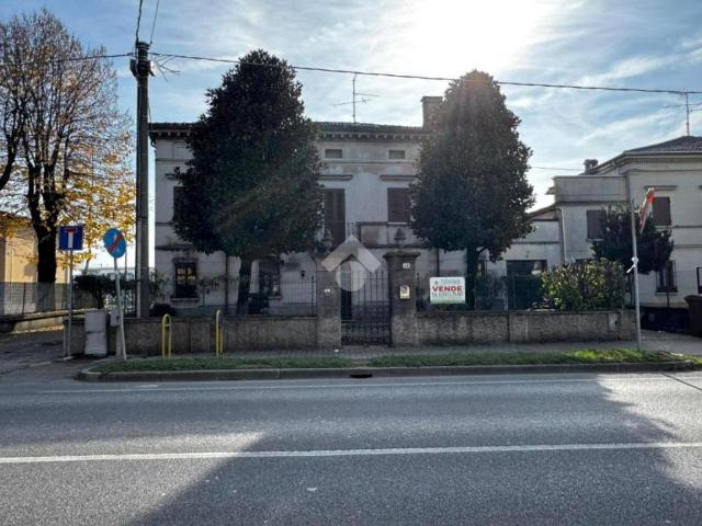 Casa indipendente in vendita a Marcaria MN