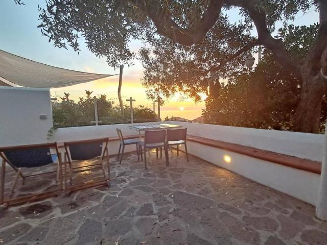 Casa indipendente in vendita a Marciana LI