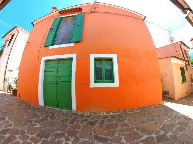 Casa indipendente in vendita a Marciana Marina LI