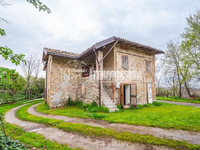 Casa indipendente in vendita a Maranello