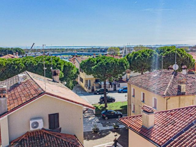 Casa indipendente in vendita a Marano Lagunare UD