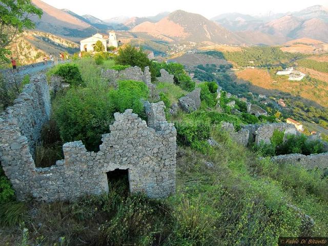 Casa indipendente in vendita a Maratea PZ