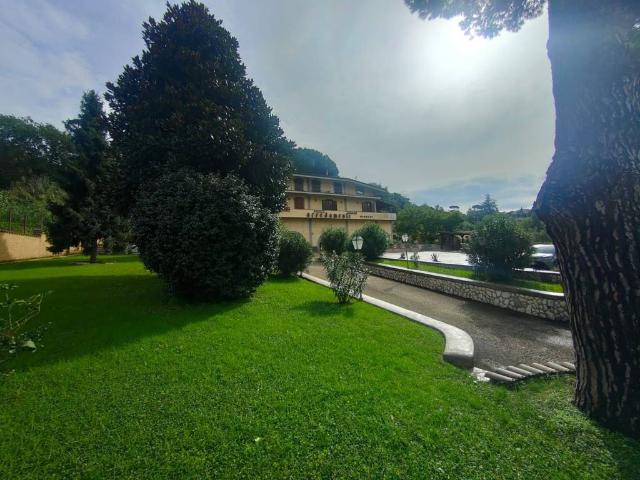 Casa indipendente in vendita a Marino RM