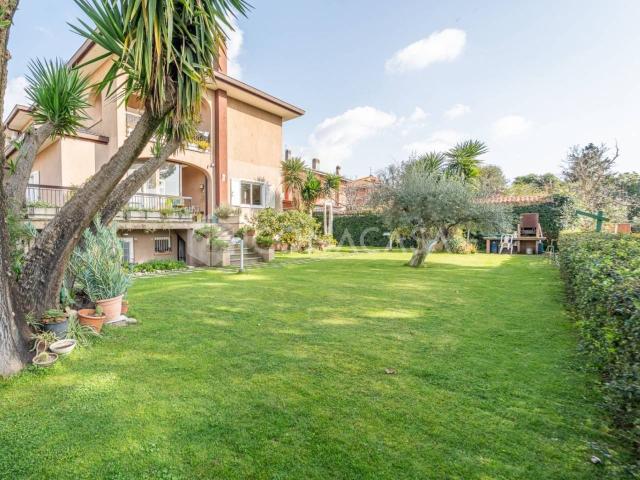 Casa indipendente in vendita a Marino
