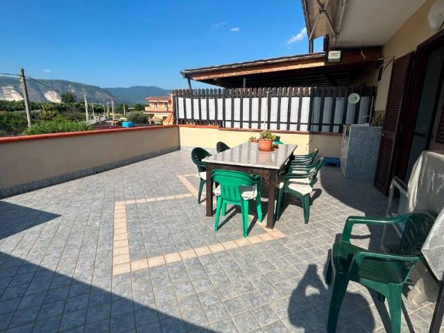 Casa indipendente in vendita a Marigliano NA