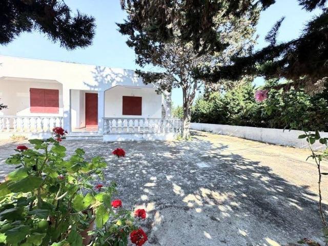 Casa indipendente in vendita a Maruggio TA