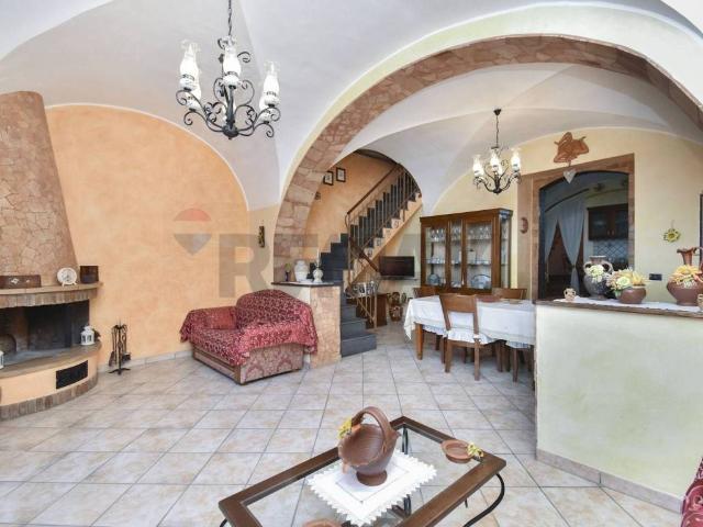 Casa indipendente in vendita a Mascali CT
