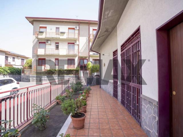 Casa indipendente in vendita a Mascalucia CT