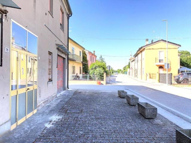 Casa indipendente in vendita a Masi Torello FE