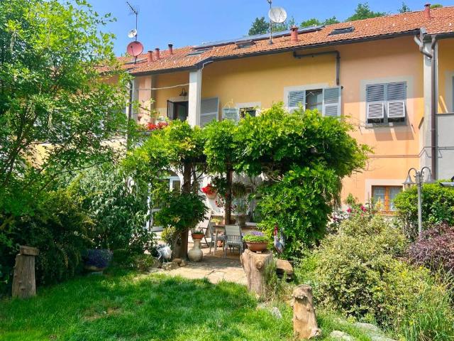 Casa indipendente in vendita a Masone GE