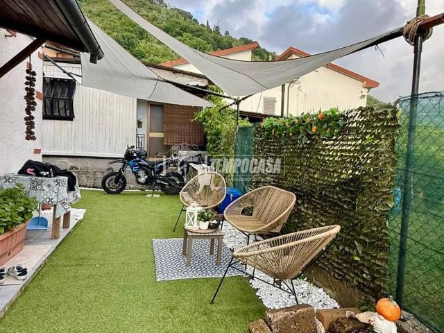 Casa indipendente in vendita a Massa
