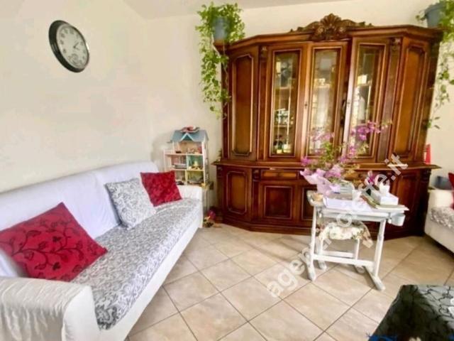Casa indipendente in vendita a Massa