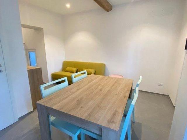 Casa indipendente in vendita a Massa