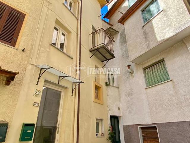 Casa indipendente in vendita a Massa