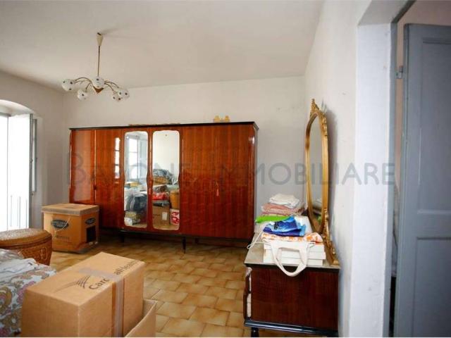 Casa indipendente in vendita a Massa, Castagnola