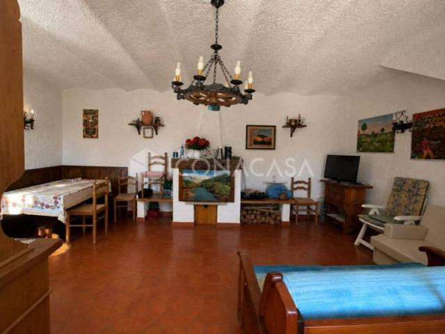 Casa indipendente in vendita a Massa d'Albe AQ