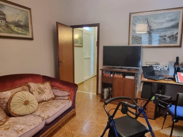 Casa indipendente in vendita a Massa e Cozzile PT