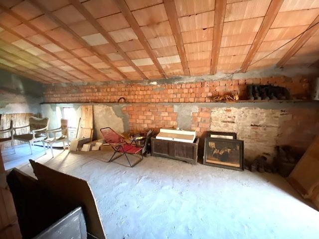Casa indipendente in vendita a Massa e Cozzile PT