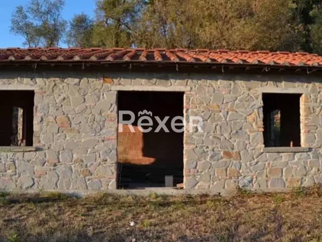 Casa indipendente in vendita a Massa e Cozzile PT