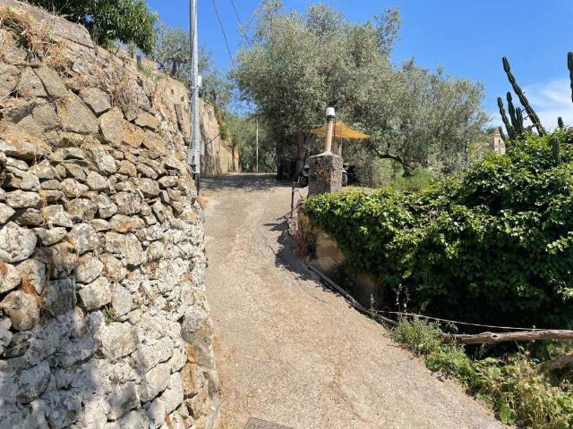 Casa indipendente in vendita a Massa Lubrense NA
