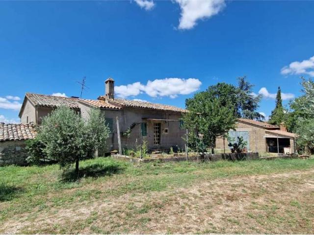 Casa indipendente in vendita a Massa Martana PG