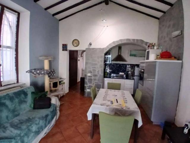 Casa indipendente in vendita a Massa MS