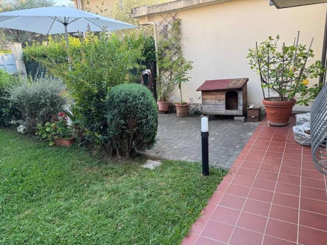Casa indipendente in vendita a Massa MS