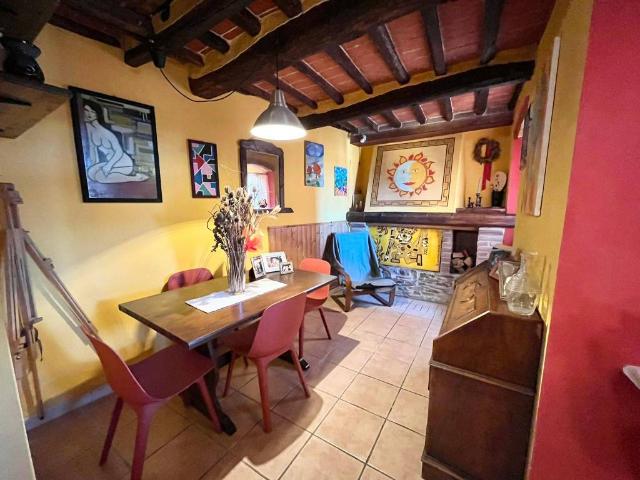 Casa indipendente in vendita a Massa MS