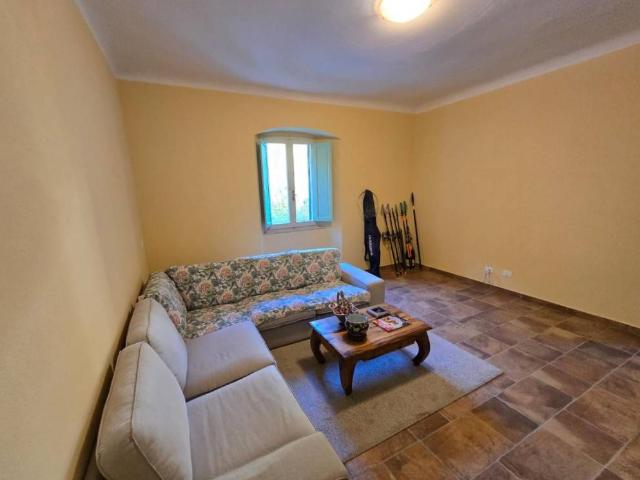 Casa indipendente in vendita a Massa MS