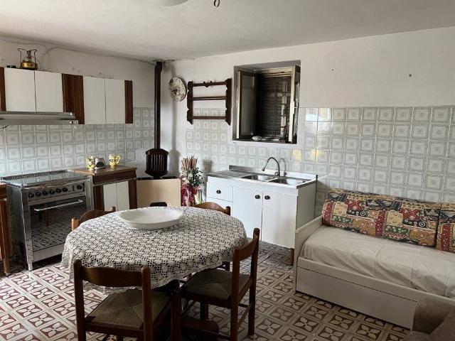 Casa indipendente in vendita a Massa MS