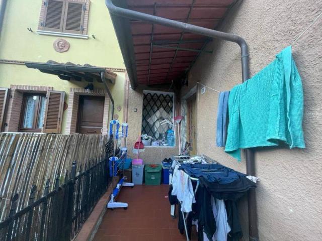 Casa indipendente in vendita a Massa MS