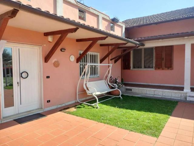 Casa indipendente in vendita a Massa MS