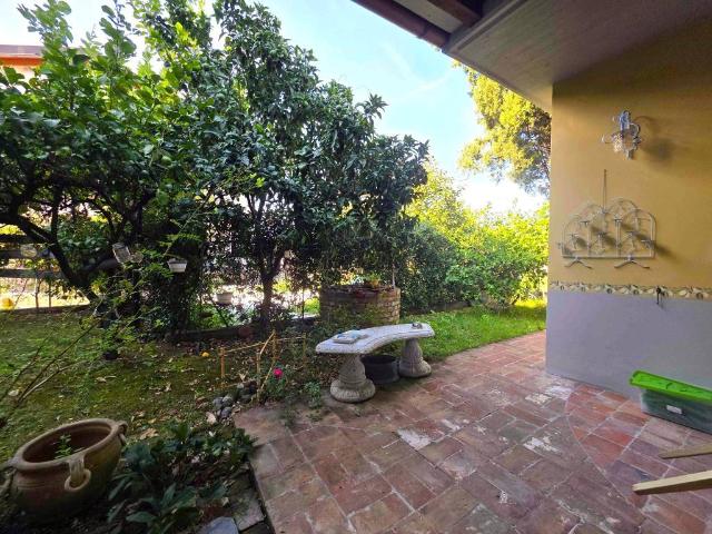 Casa indipendente in vendita a Massa MS