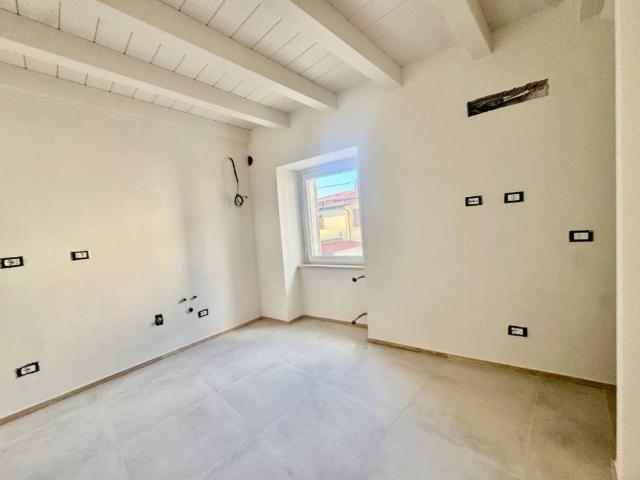 Casa indipendente in vendita a Massa MS