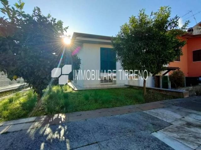 Casa indipendente in vendita a Massa MS