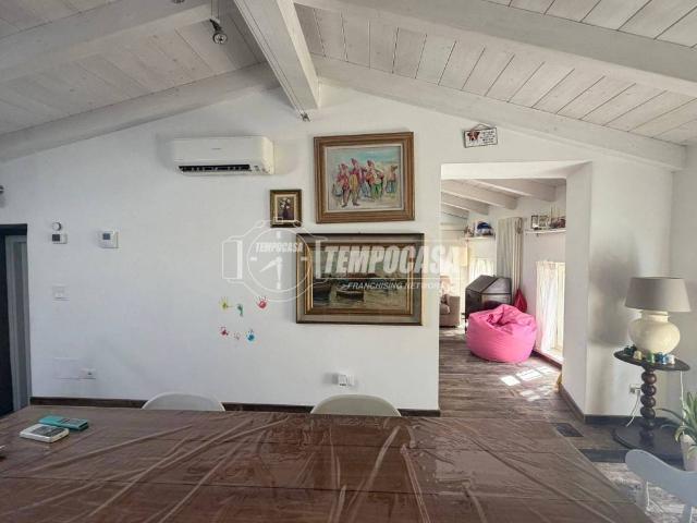 Casa indipendente in vendita a Massa MS