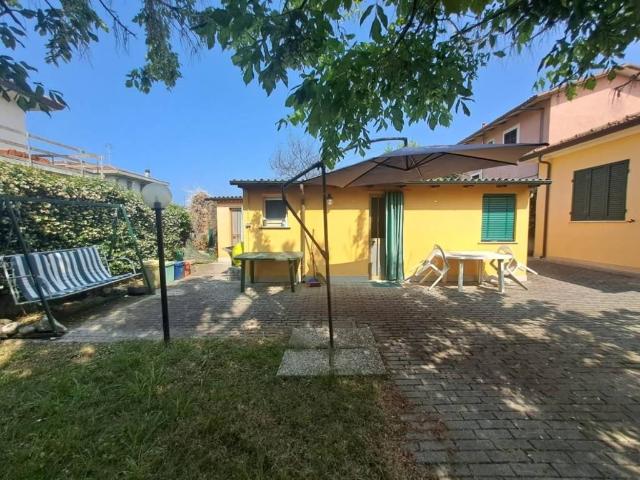 Casa indipendente in vendita a Massa MS