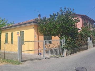 Casa indipendente in vendita a Massa MS