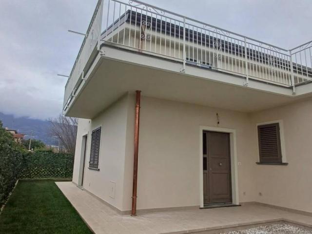Casa indipendente in vendita a Massa MS