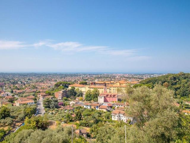Casa indipendente in vendita a Massa MS