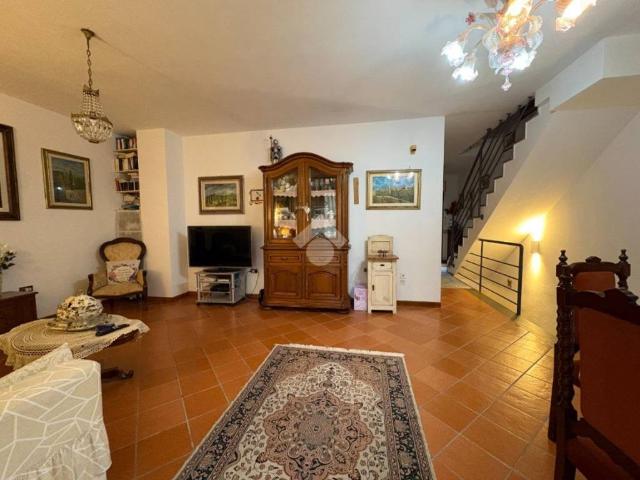 Casa indipendente in vendita a Massa MS