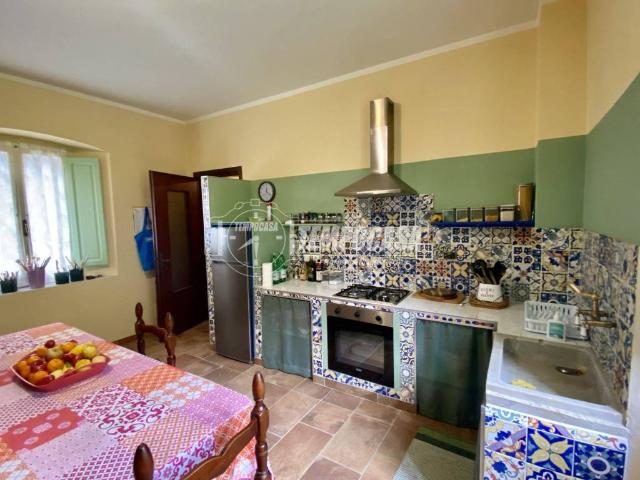Casa indipendente in vendita a Massa MS