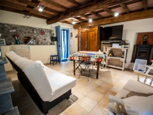 Casa indipendente in vendita a Massa MS