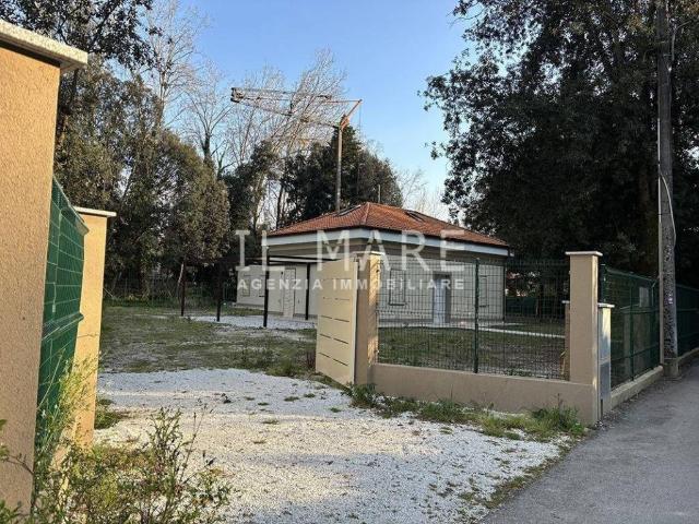 Casa indipendente in vendita a Massa MS