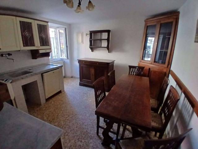 Casa indipendente in vendita a Massa MS