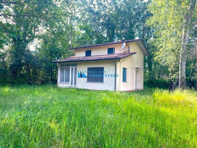 Casa indipendente in vendita a Massa MS