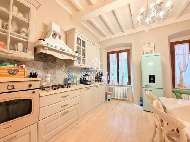 Casa indipendente in vendita a Massa MS